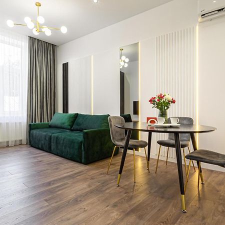 "M&D Apartmentslviv" Old City Pylnykarska,4 6Person المظهر الخارجي الصورة