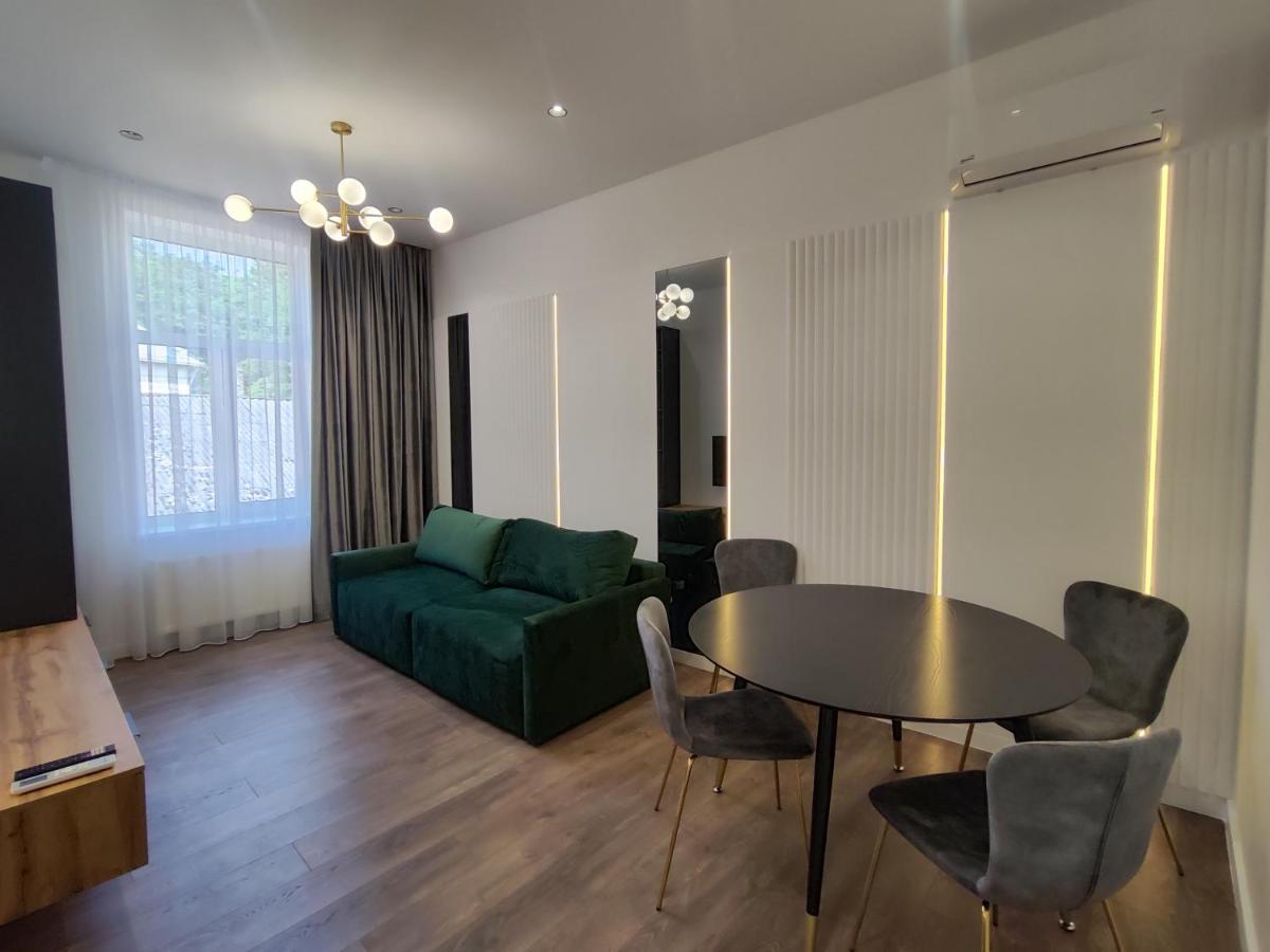 "M&D Apartmentslviv" Old City Pylnykarska,4 6Person المظهر الخارجي الصورة