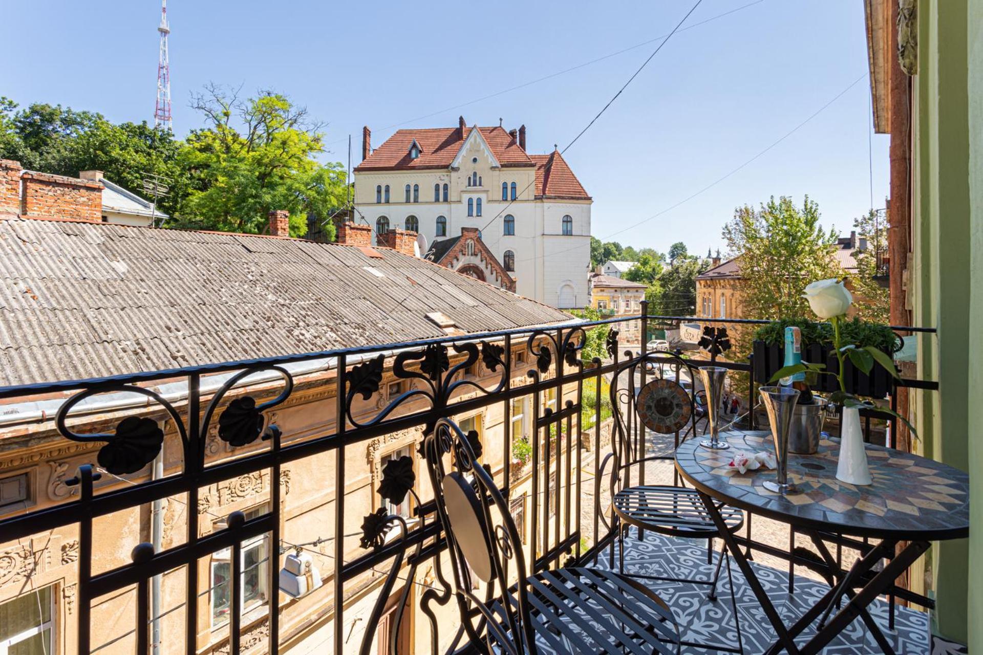 "M&D Apartmentslviv" Old City Pylnykarska,4 6Person المظهر الخارجي الصورة